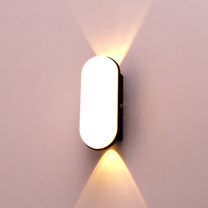 7W LED Outdoor Wall Light – IP54 Warm White