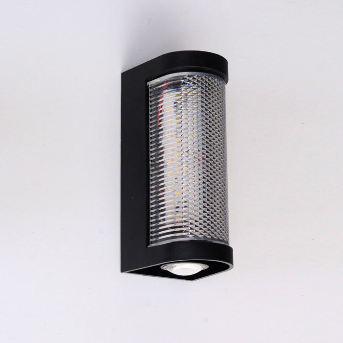 8W LED Outdoor Wall Light – IP44 Warm White