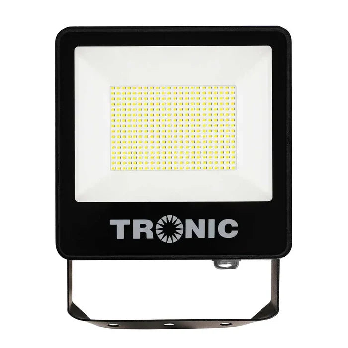 200W LED Flood Light – IP66 (Warm White)