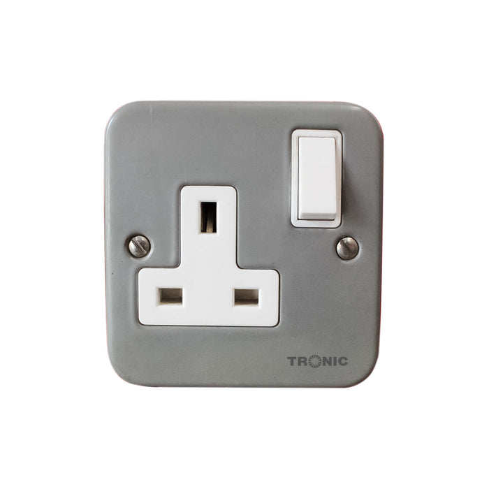Metal 13A Switched Socket Outlet